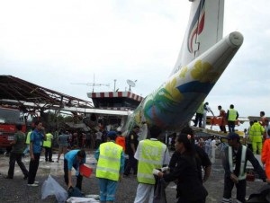 aereo bangkok L'aereo schiantato al suolo